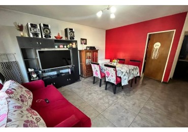 VENTA DOS AMBIENTES COCHERA PATIO SAN MIGUEL