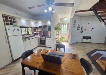 VENTA CASA TRES AMBIENTES JARDIN COCHERA BELLA VISTA